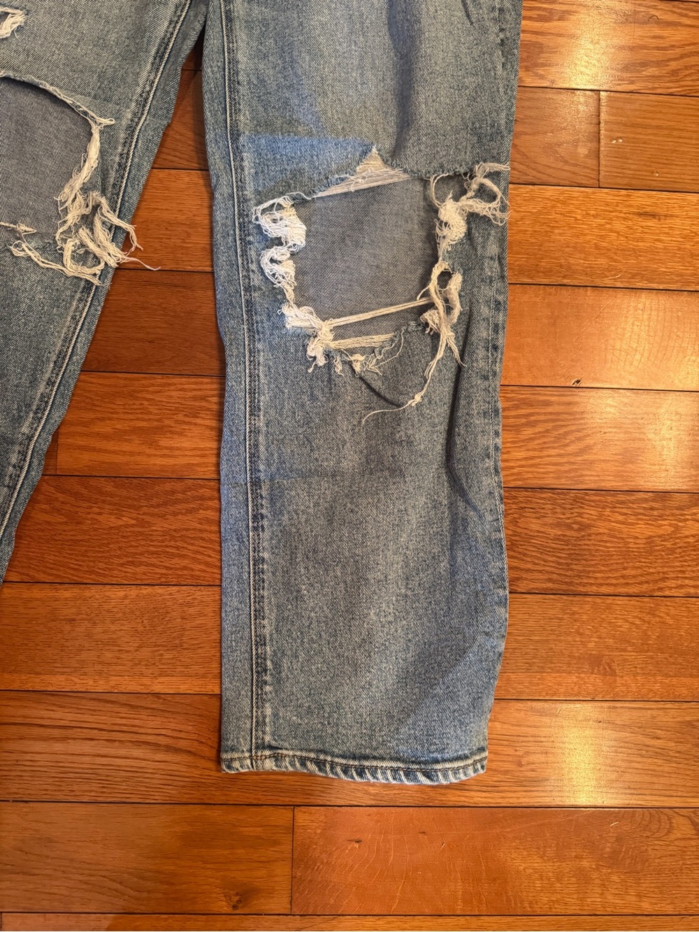 American Eagle Curvy 90s Straight Distressed Jeans - Women's Size 8 - Picture 3 of 8